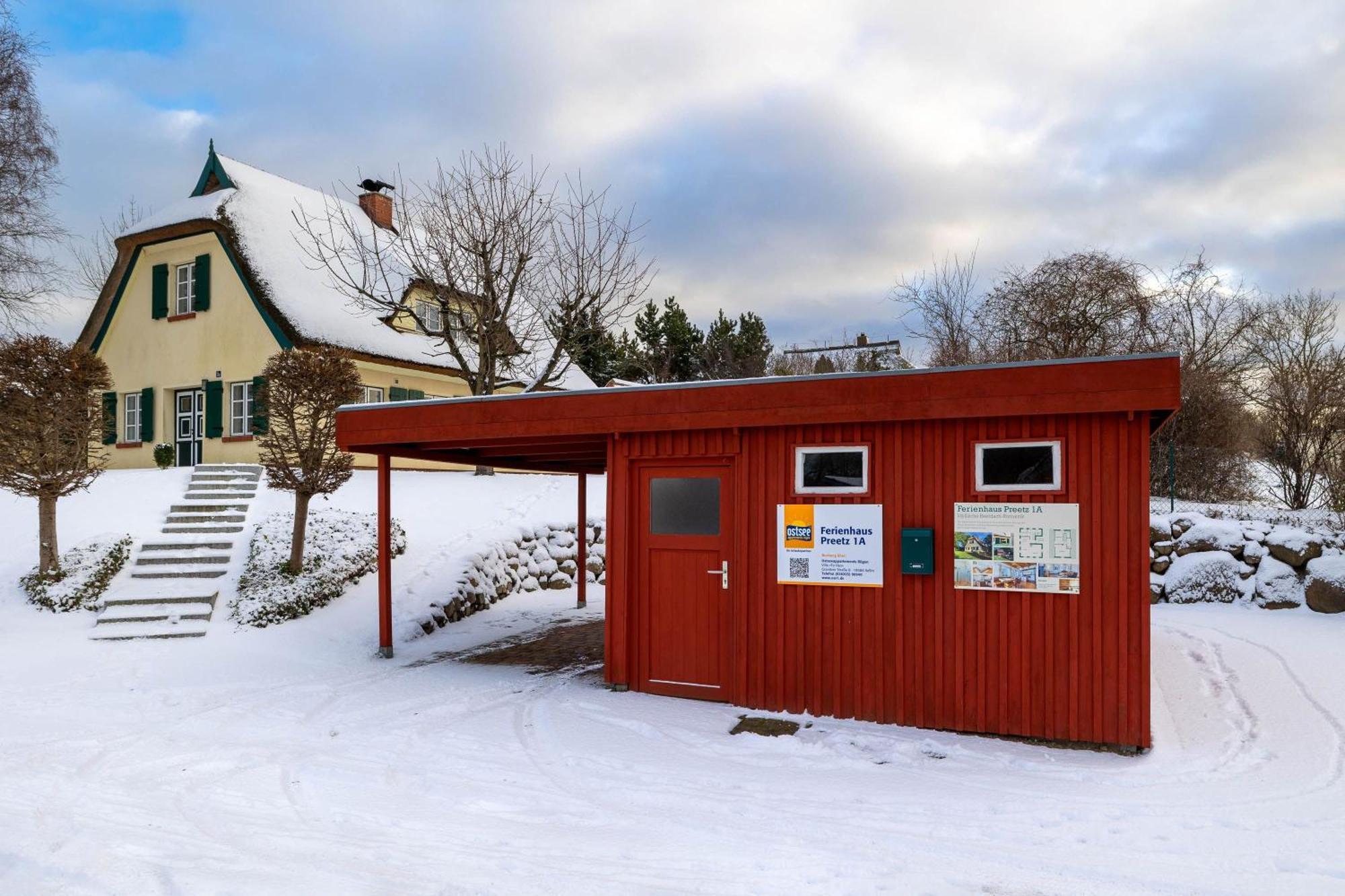 Ferienhaus Preetz 1A - Idylle Unter Reet Burtevitz Luaran gambar