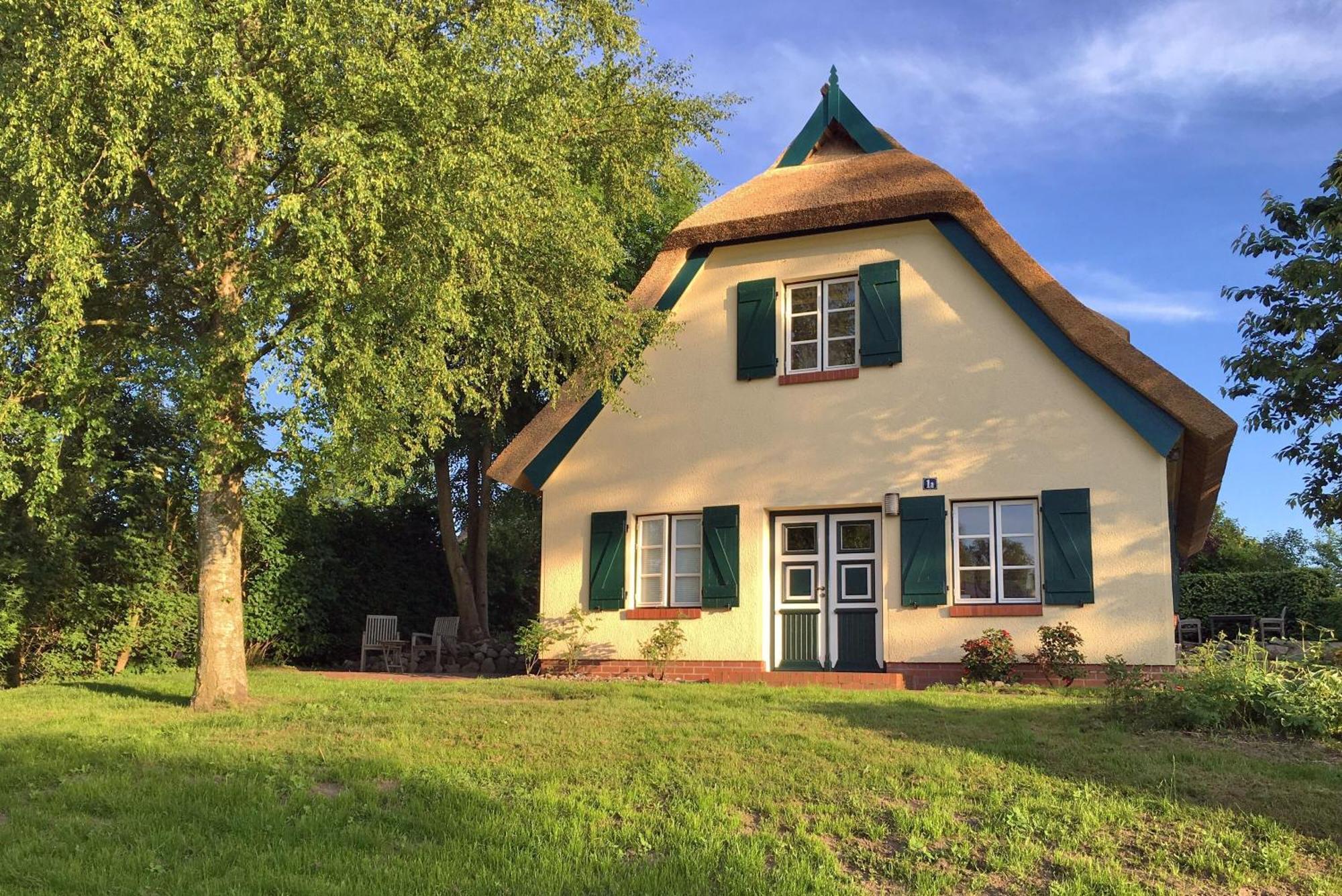 Ferienhaus Preetz 1A - Idylle Unter Reet Burtevitz Luaran gambar