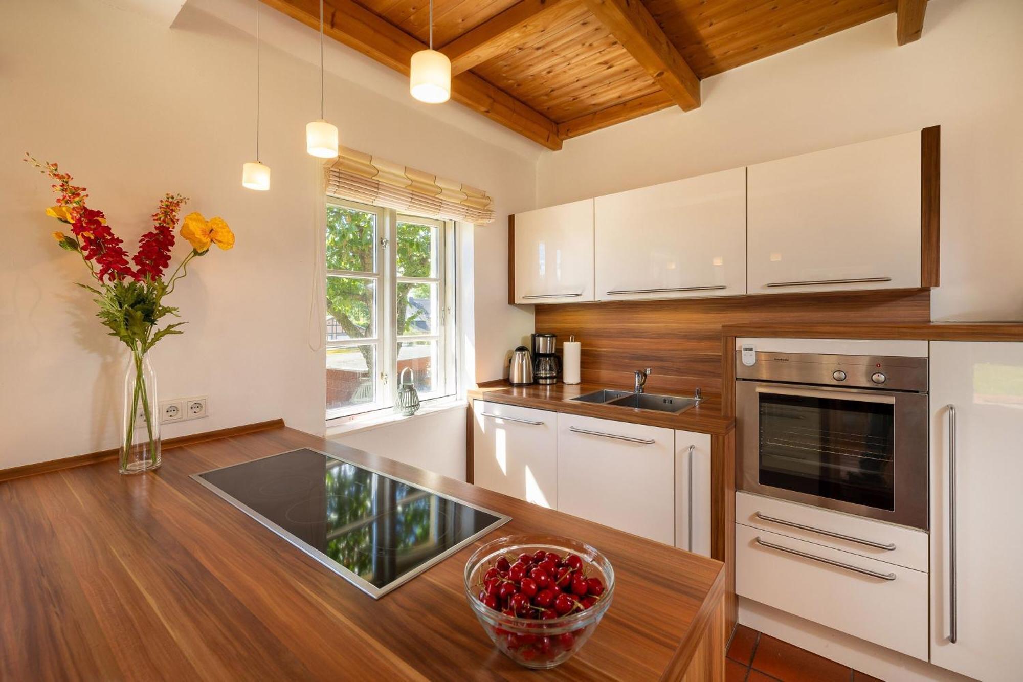 Ferienhaus Preetz 1A - Idylle Unter Reet Burtevitz Luaran gambar