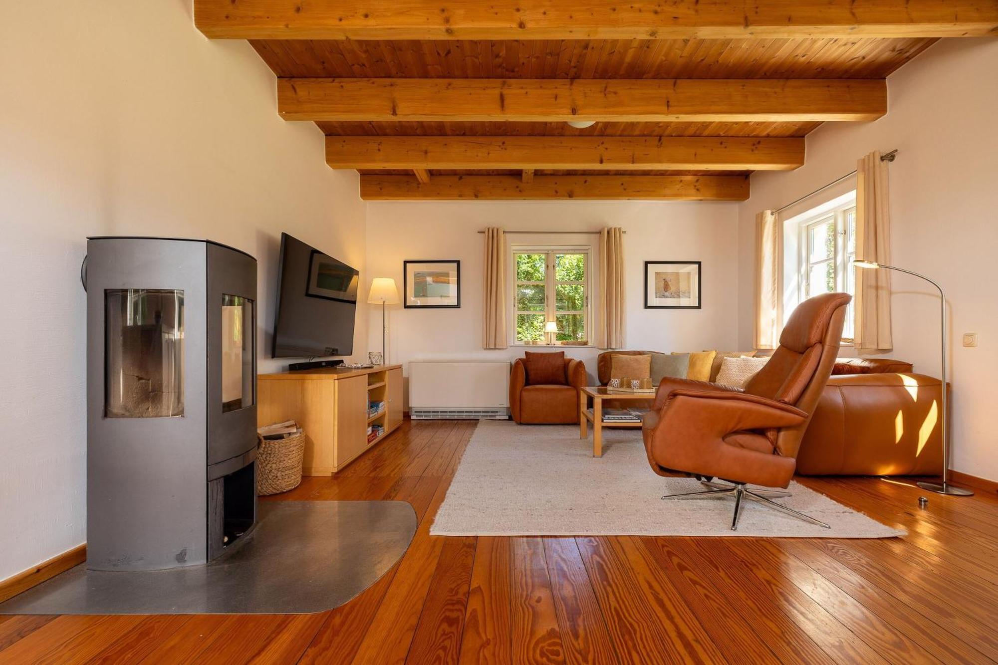 Ferienhaus Preetz 1A - Idylle Unter Reet Burtevitz Luaran gambar