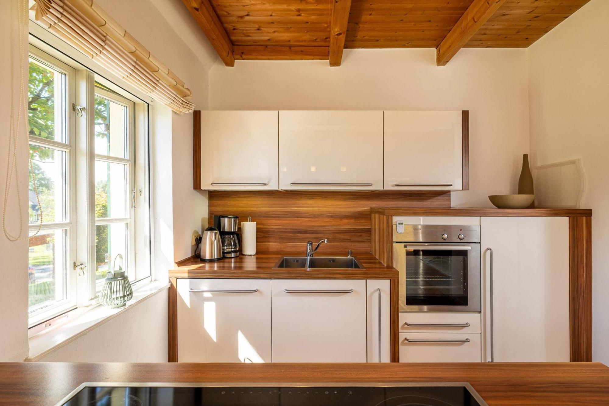 Ferienhaus Preetz 1A - Idylle Unter Reet Burtevitz Luaran gambar
